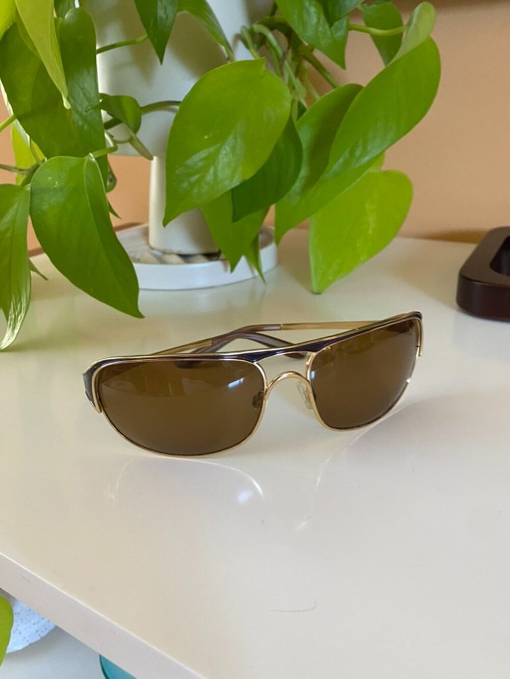 Vintage Oakley Cover Story Polarized Gold Sunglasses
